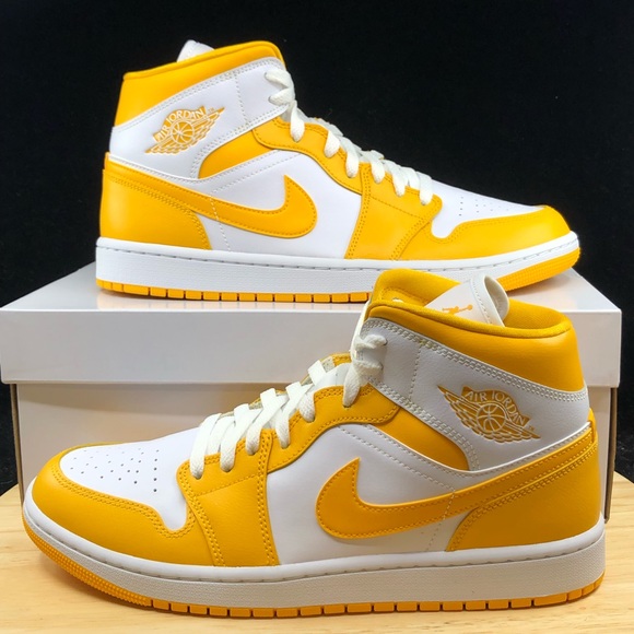 WMNS Nike Air Jordan Mid University Gold-White (BQ6472-117